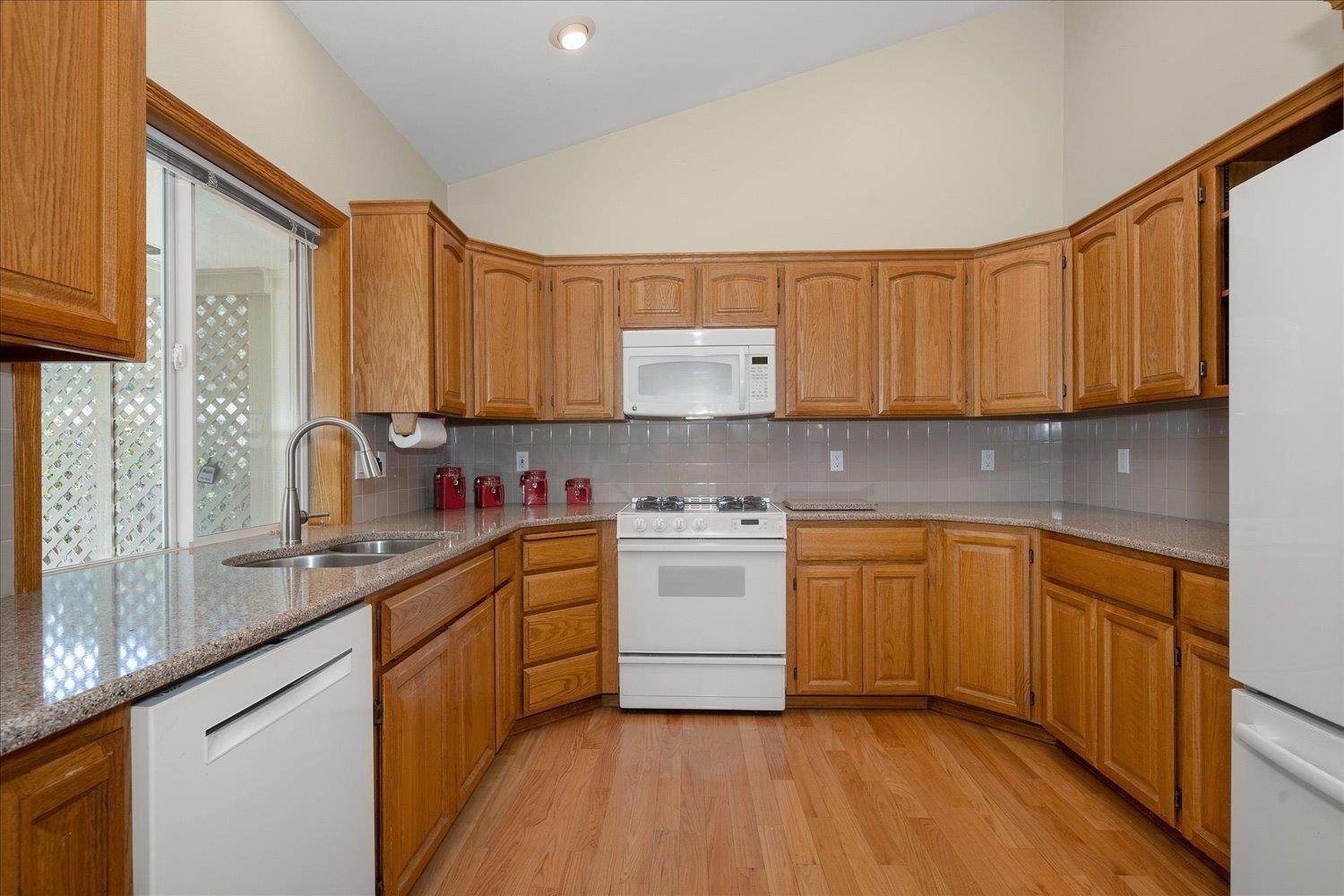 7. Single Family Homes for Sale at 4602 E Woodglen Road Mead, Washington 99021 United States