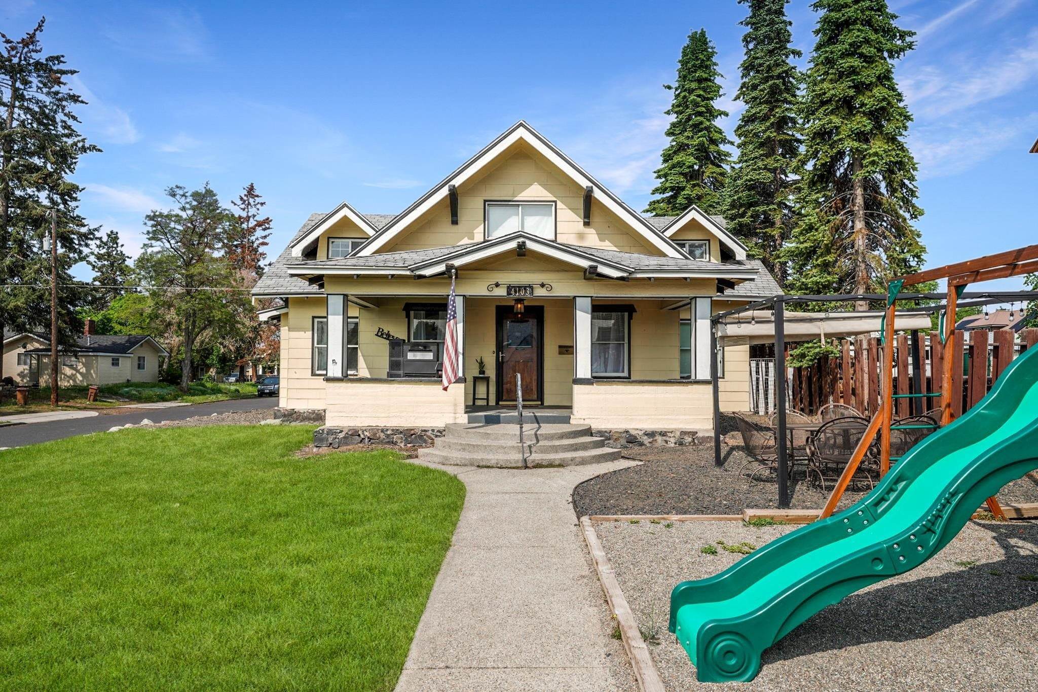 2. Single Family Homes for Sale at 4103 N Washington Street Spokane, Washington 99205 United States