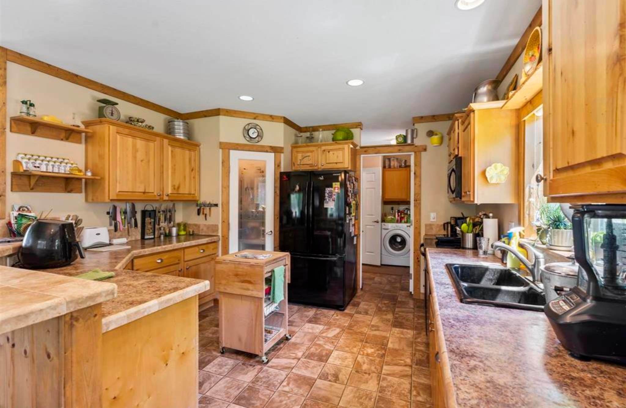 6. Single Family Homes for Sale at 302 Larch Lane Cusick, Washington 99119 United States