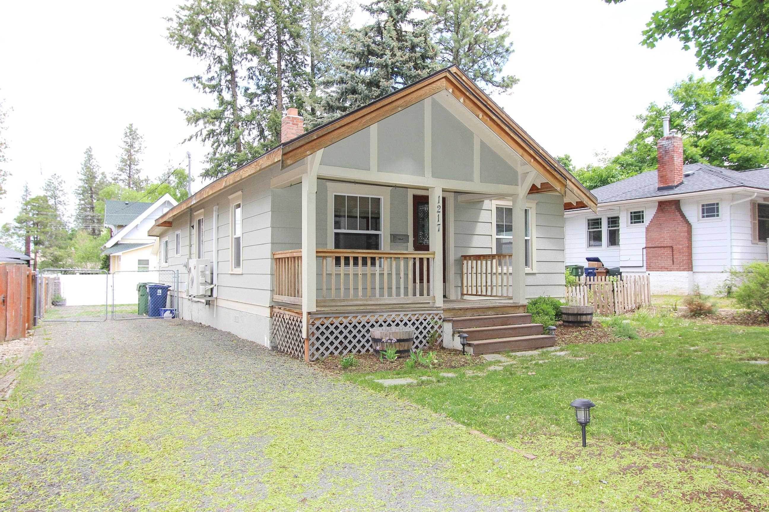 3. Single Family Homes for Sale at 1217 E 33rd Avenue Spokane, Washington 99203 United States