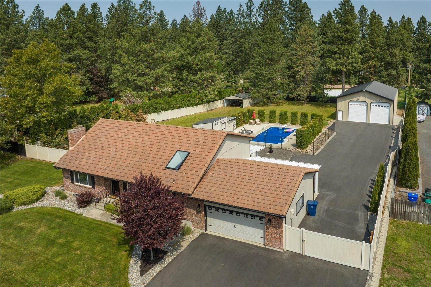 Single Family Homes for Sale at 10417 E Holman Road Spokane, Washington 99206 United States