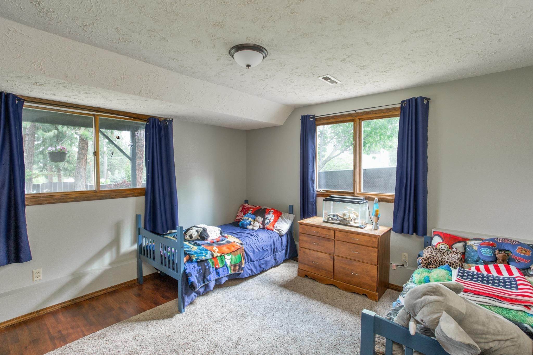 17. Single Family Homes for Sale at 5821 E 15th Avenue Spokane Valley, Washington 99212 United States
