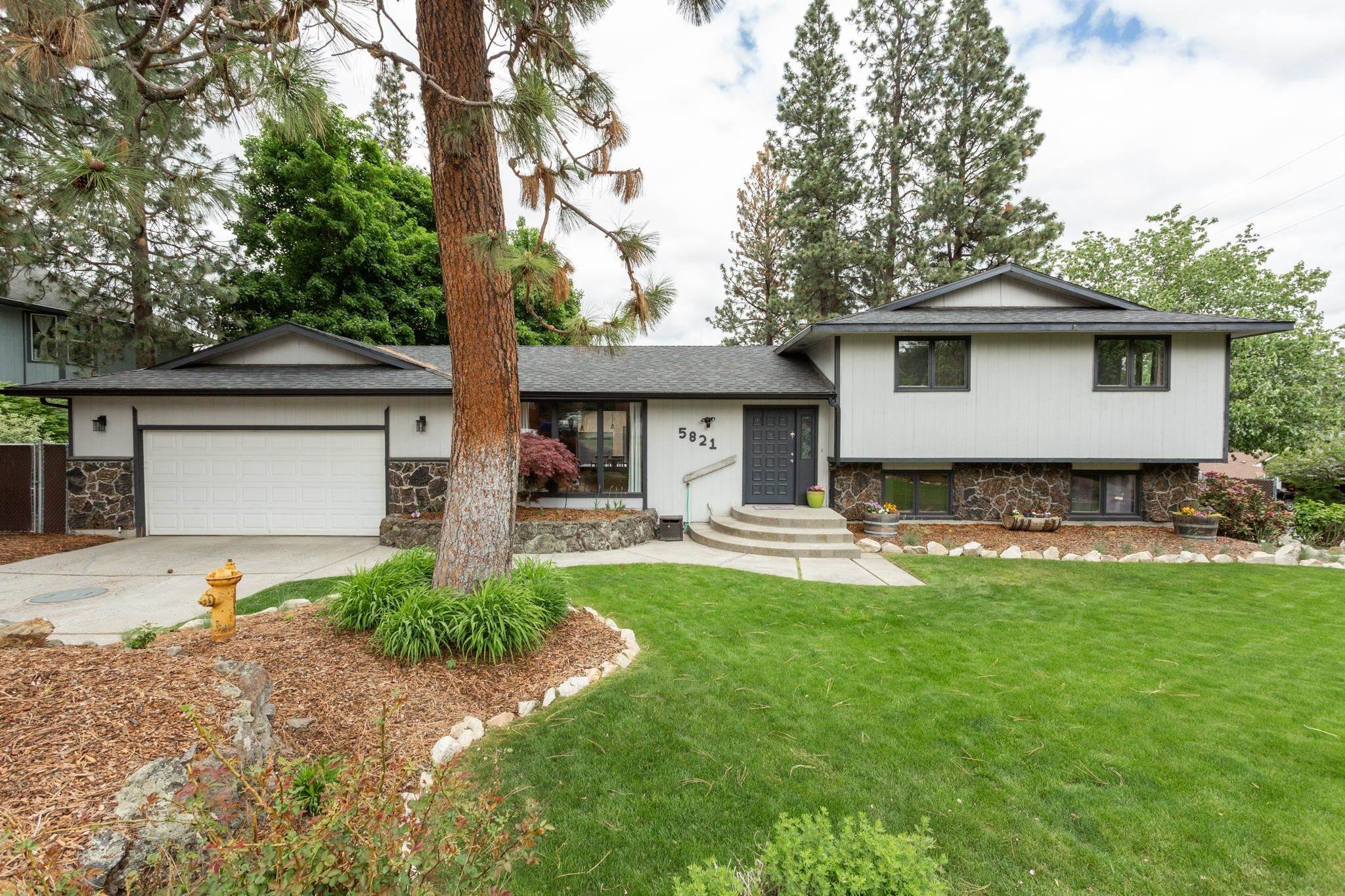 Single Family Homes for Sale at 5821 E 15th Avenue Spokane Valley, Washington 99212 United States