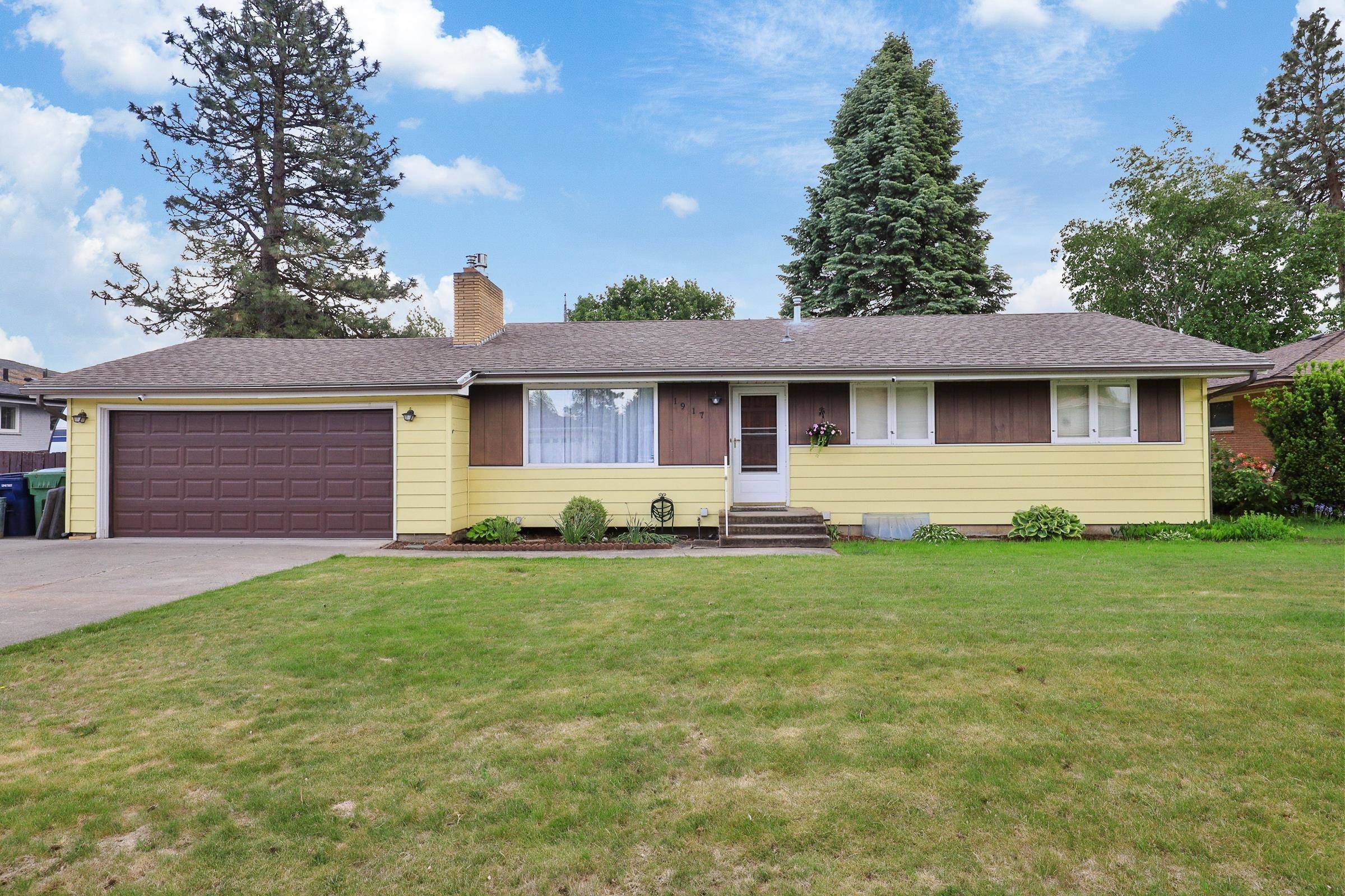 1. Single Family Homes for Sale at 1917 W Gordon Avenue Spokane, Washington 99205 United States