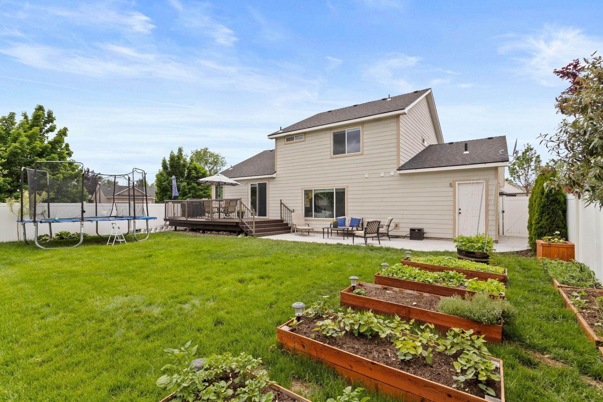 11. Single Family Homes for Sale at 1302 N Simpson Road Liberty Lake, Washington 99019 United States