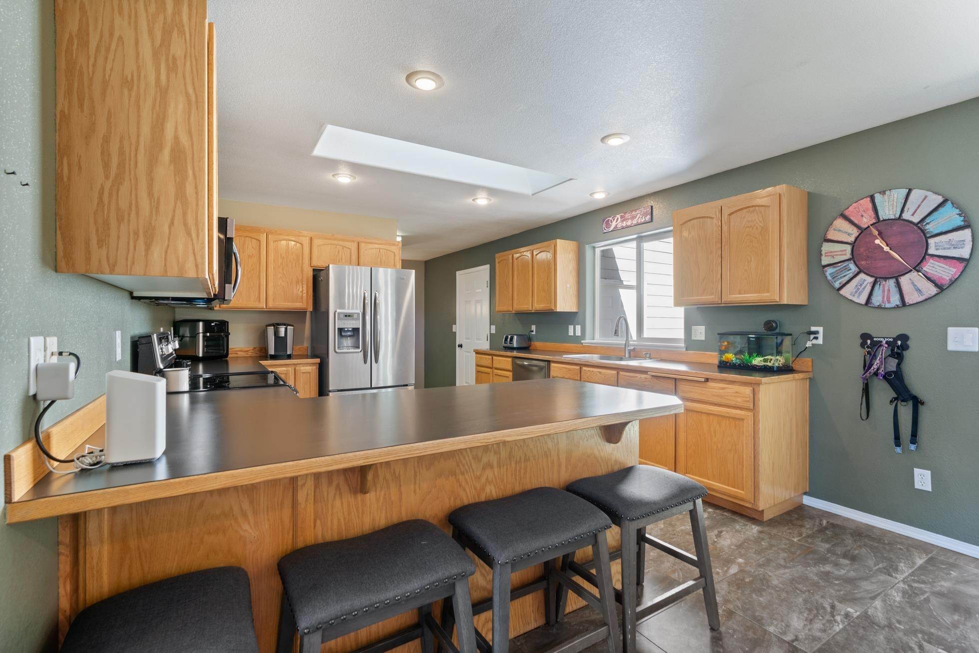 10. Single Family Homes for Sale at 12826 N East Newman Lake Drive Newman Lake, Washington 99025 United States