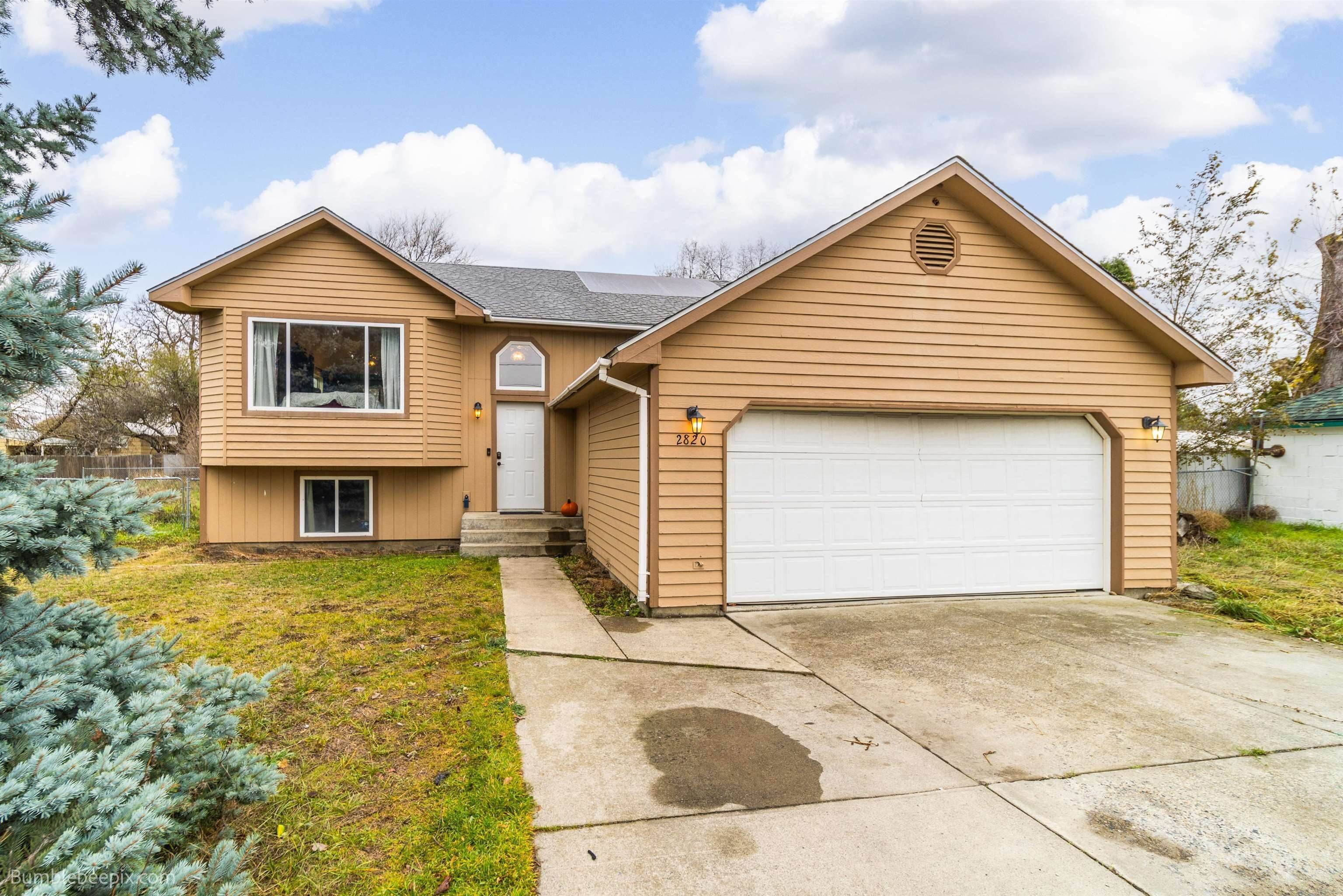 2. Single Family Homes for Sale at 2820 N Dora Road Spokane Valley, Washington 99212 United States