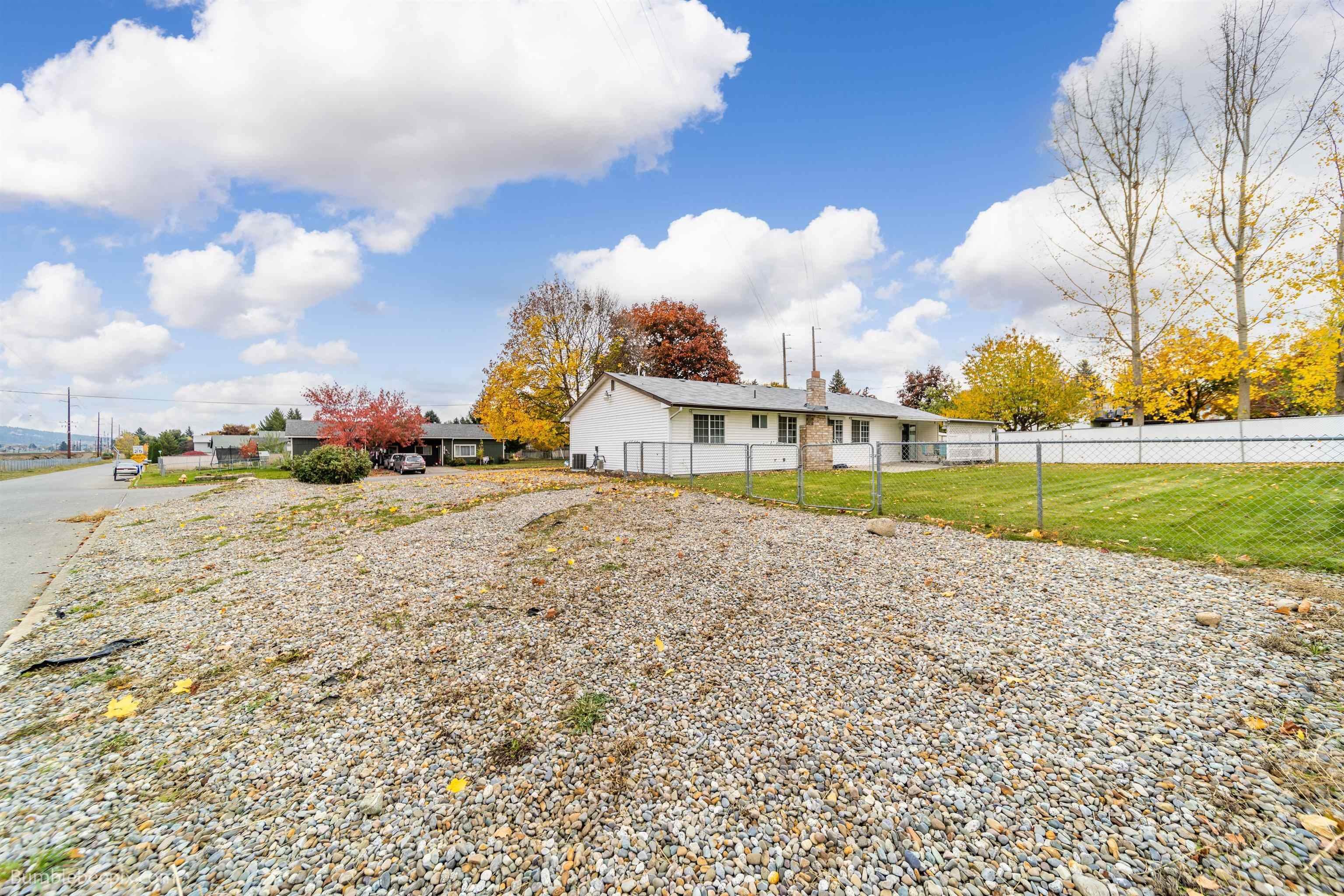 8. Single Family Homes for Sale at 3121 N Bowdish Road Spokane Valley, Washington 99206 United States