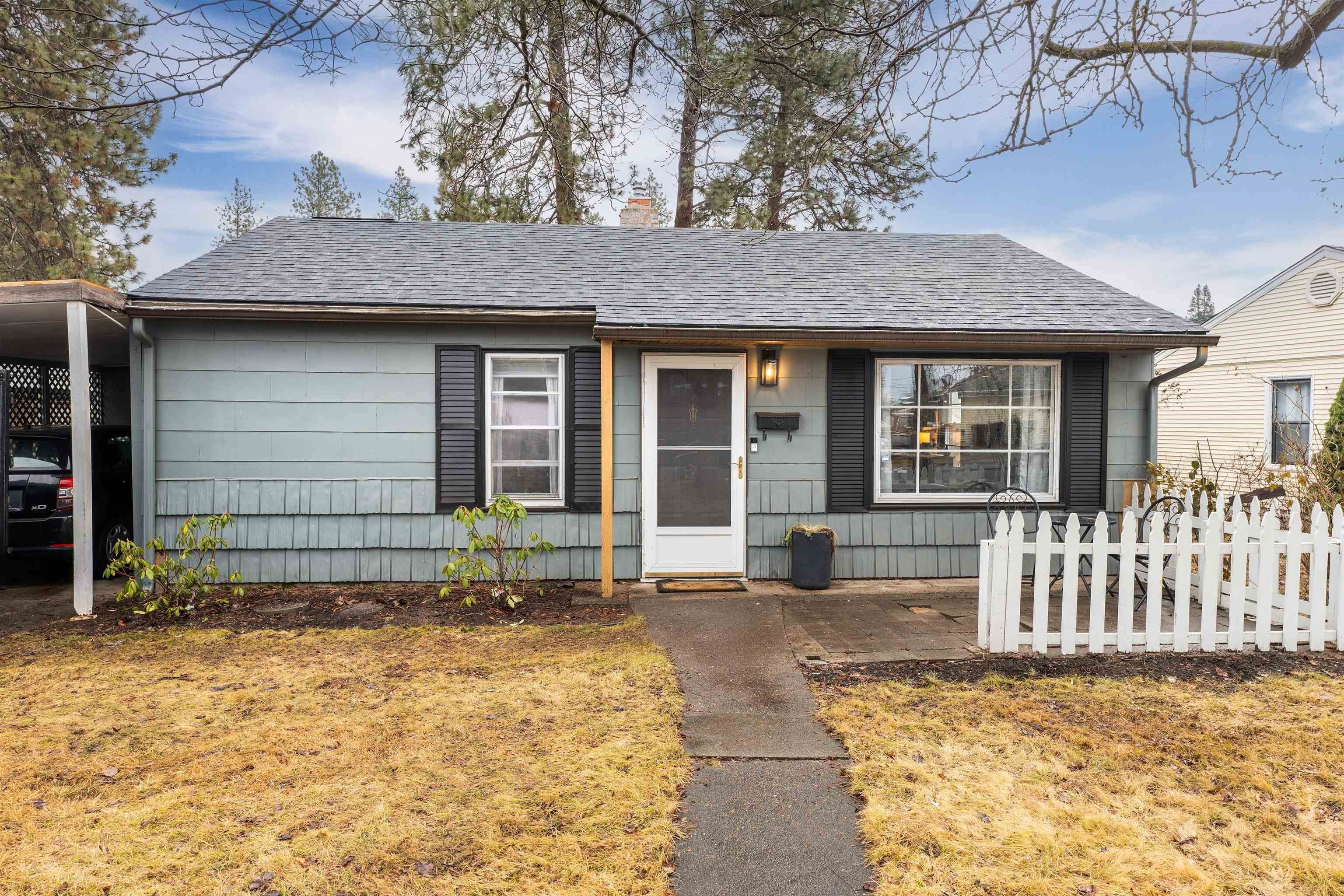 Single Family Homes for Sale at 5906 N Alameda Blvd Spokane, Washington 99205 United States
