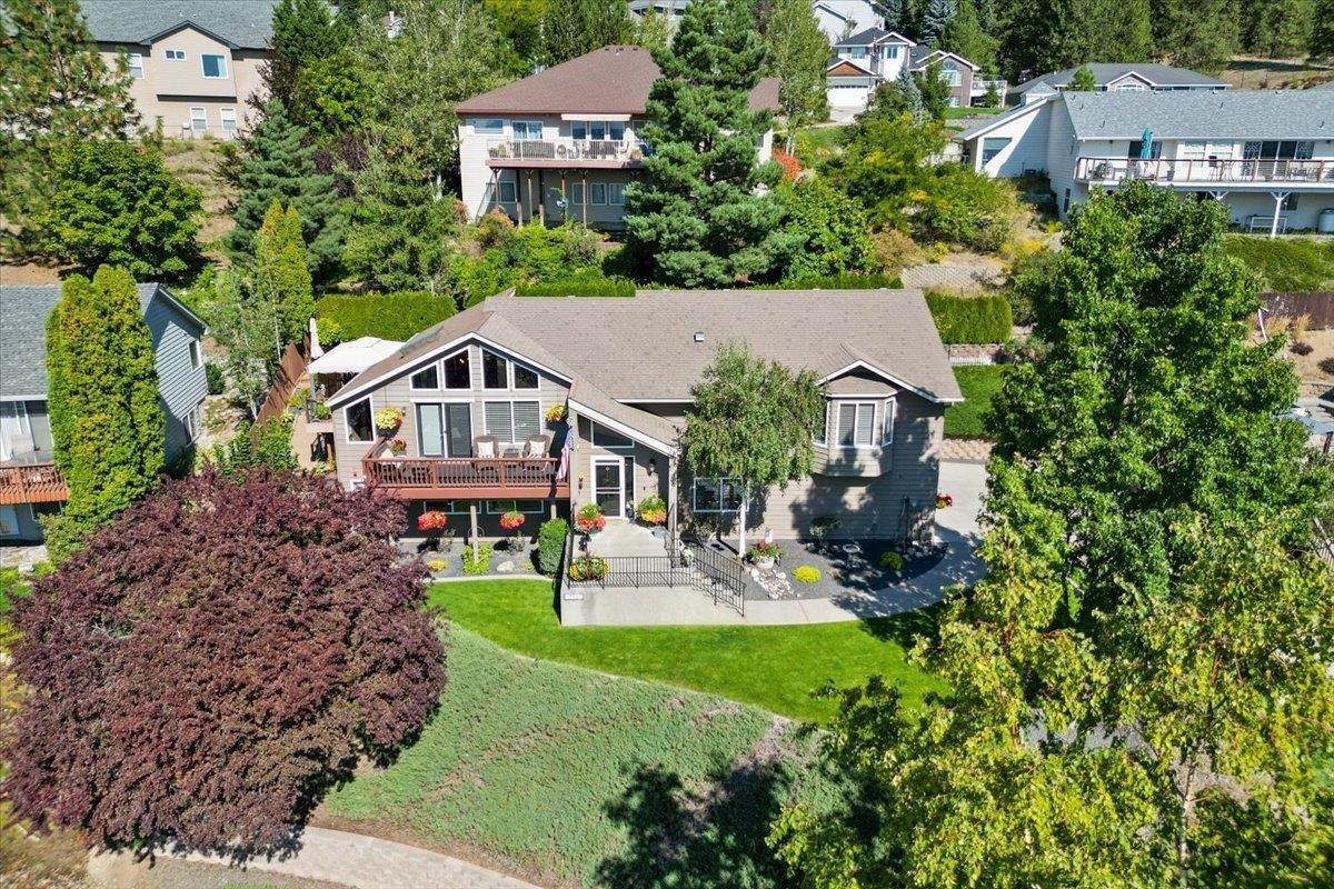 3. Single Family Homes for Sale at 18609 E Cerro Court Otis Orchards, Washington 99027 United States