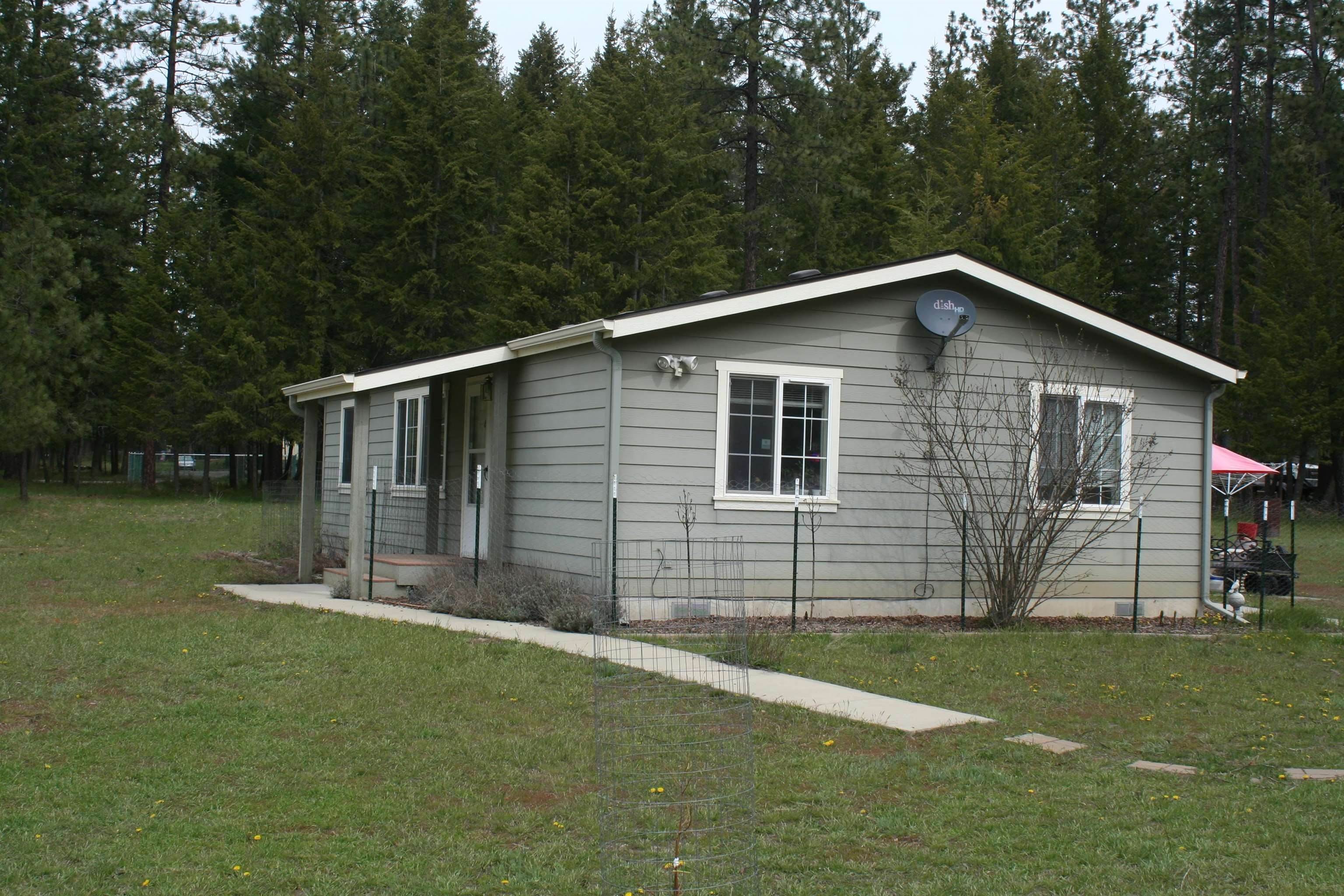 3. Single Family Homes for Sale at 41710 N Regal Road Elk, Washington 99009 United States