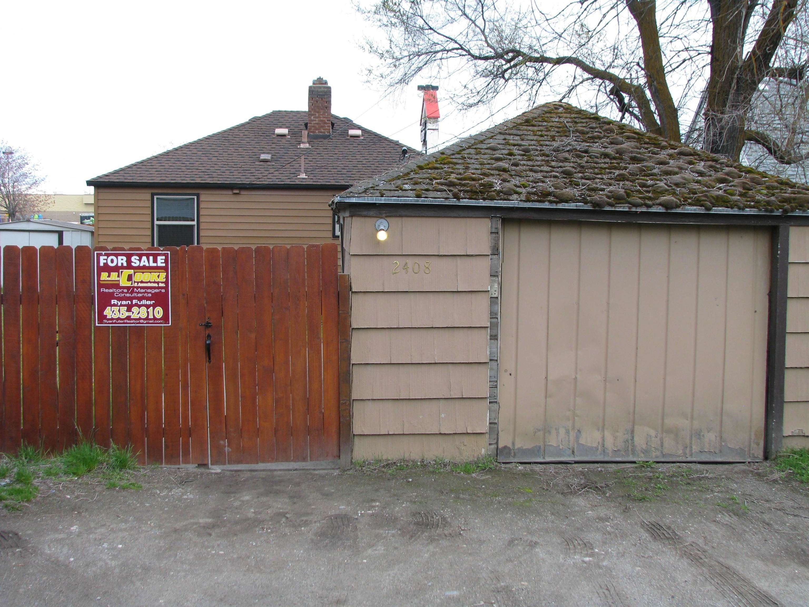 2. Single Family Homes for Sale at 2408 W Wellesley Avenue Spokane, Washington 99205 United States