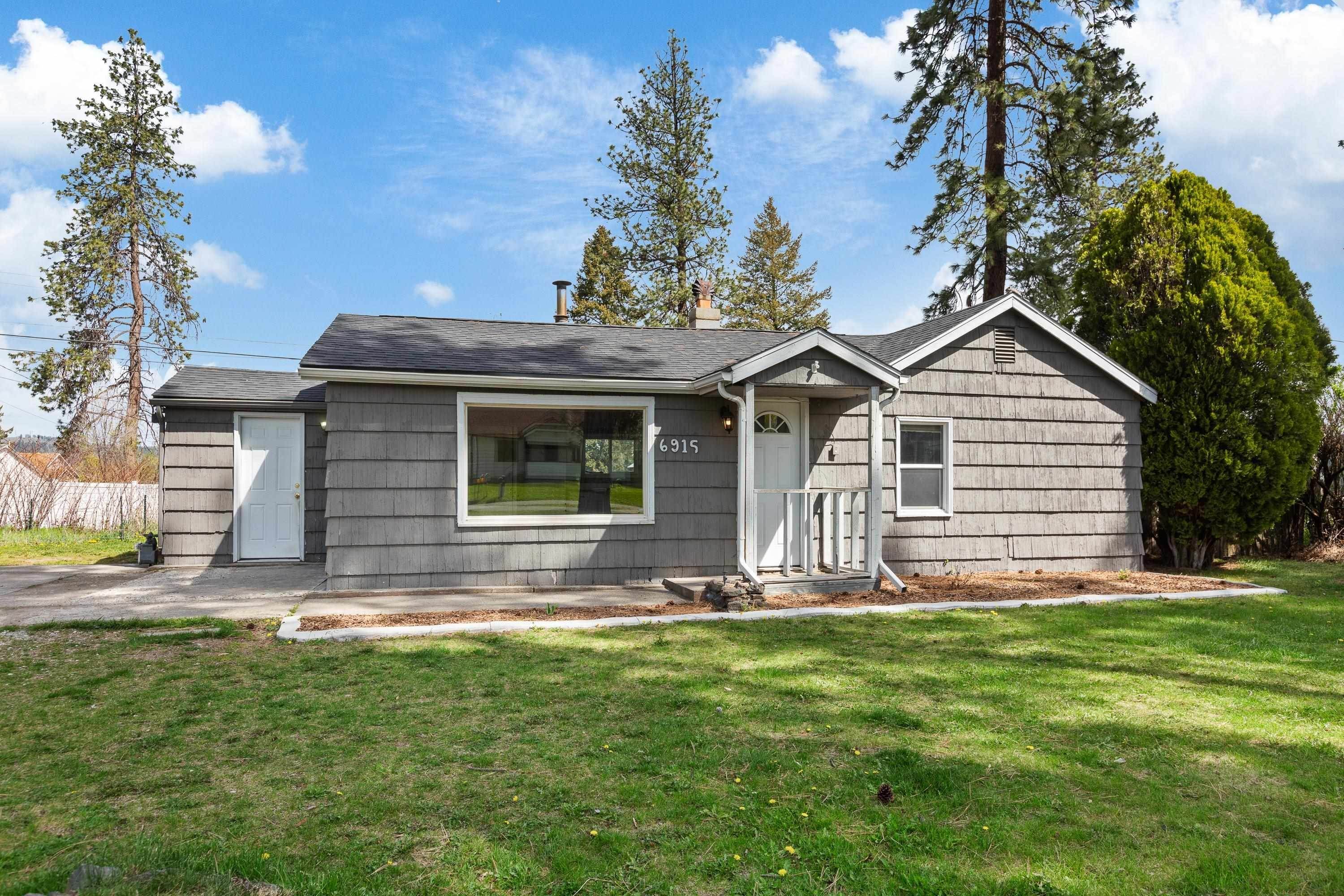 Single Family Homes for Sale at 6915 E 5th Avenue Spokane Valley, Washington 99212 United States