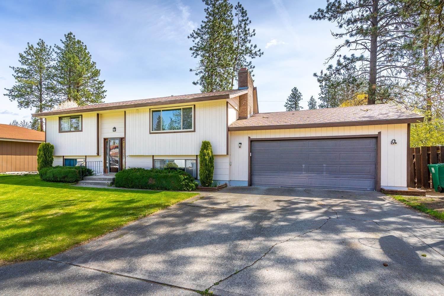 2. Single Family Homes for Sale at 6520 N Victor Street Spokane, Washington 99208 United States