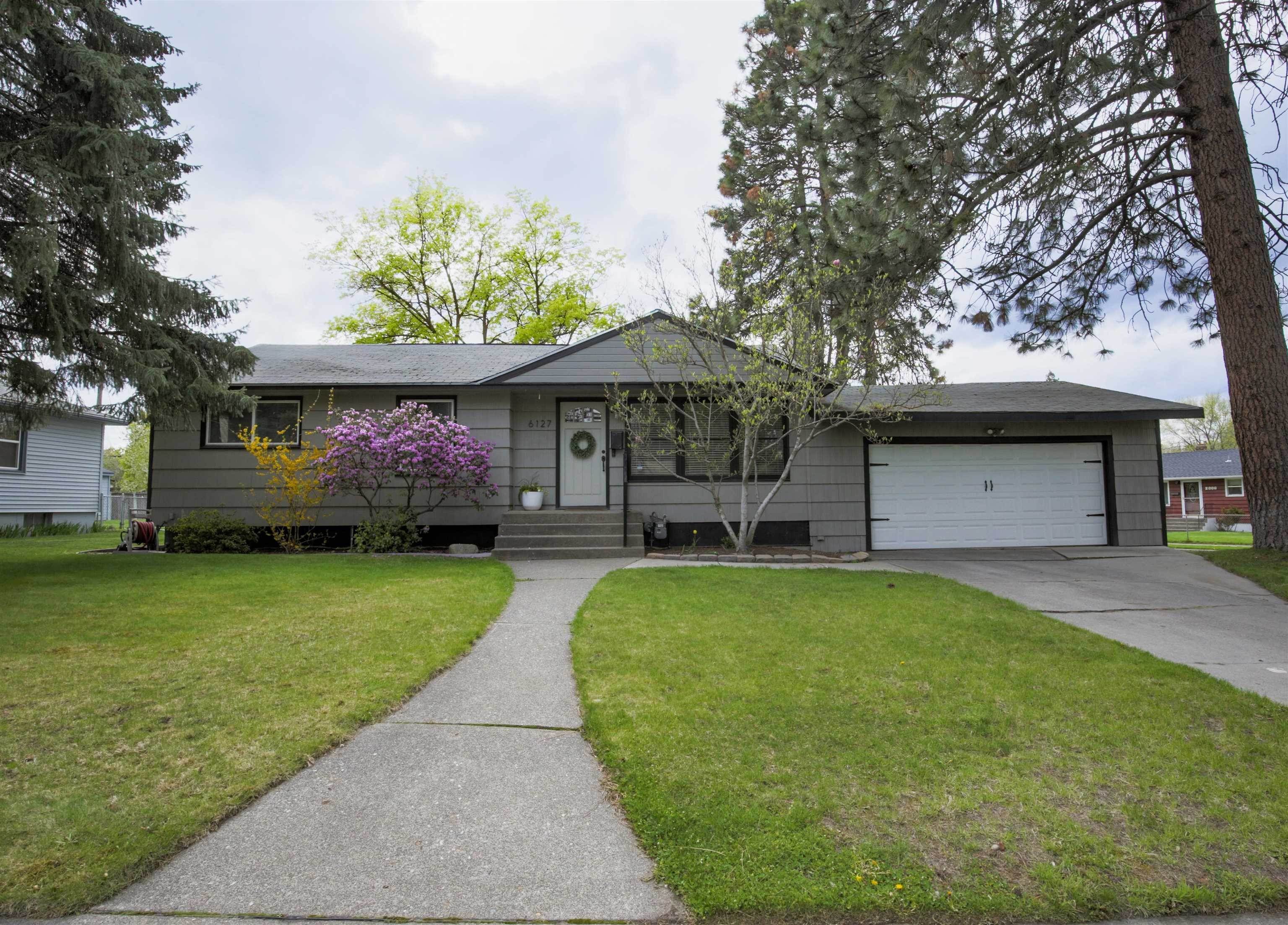 1. Single Family Homes for Sale at 6127 N Cannon Street Spokane, Washington 99205 United States