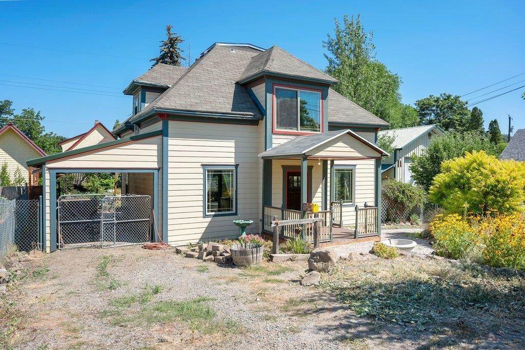 Single Family Homes for Sale at 2511 E Hartson Avenue Spokane, Washington 99202 United States