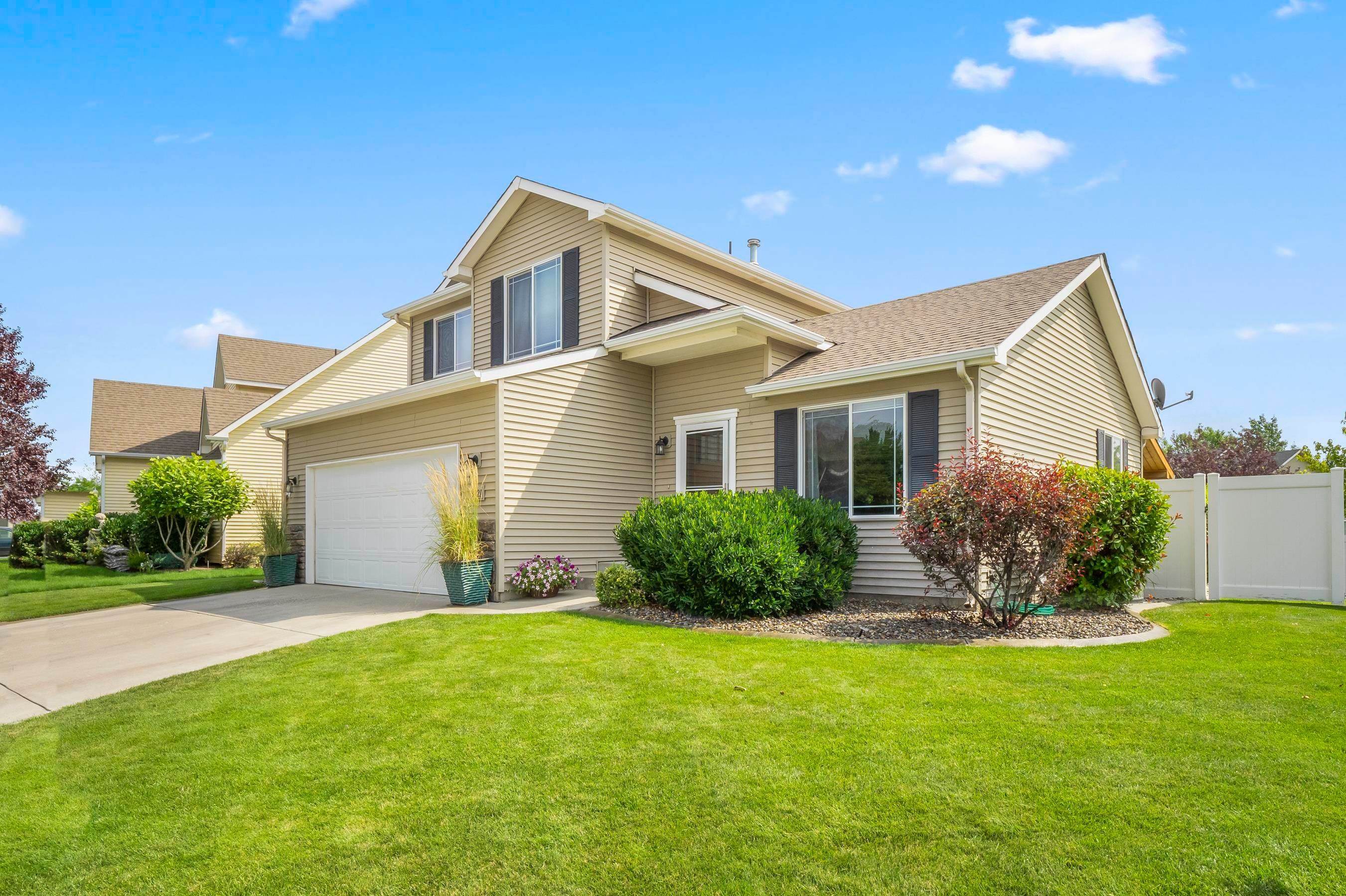 2. Single Family Homes for Sale at 3721 S Vercler Lane Spokane Valley, Washington 99206 United States