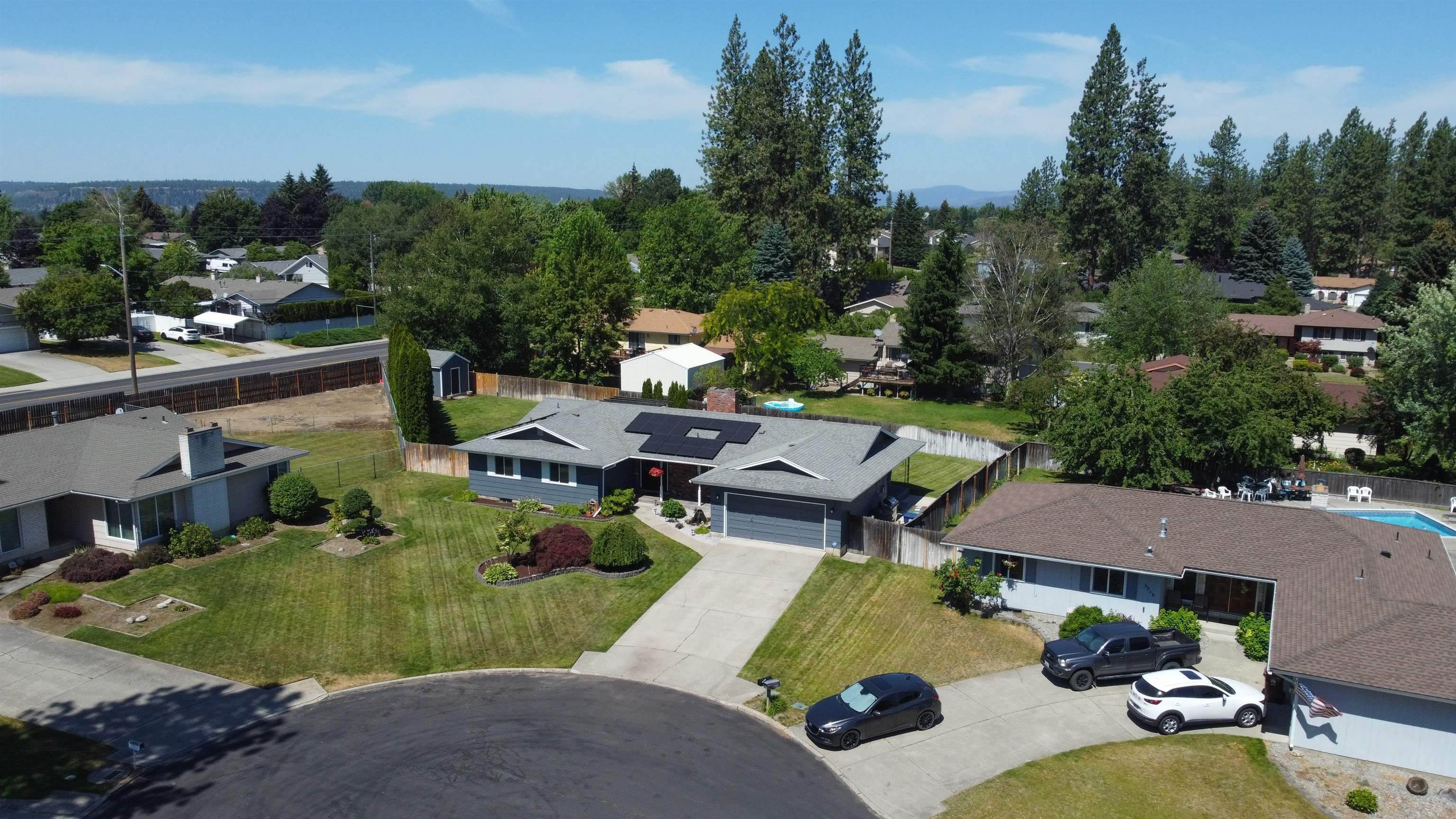 3. Single Family Homes for Sale at 5324 W Baywood Court Spokane, Washington 99208 United States