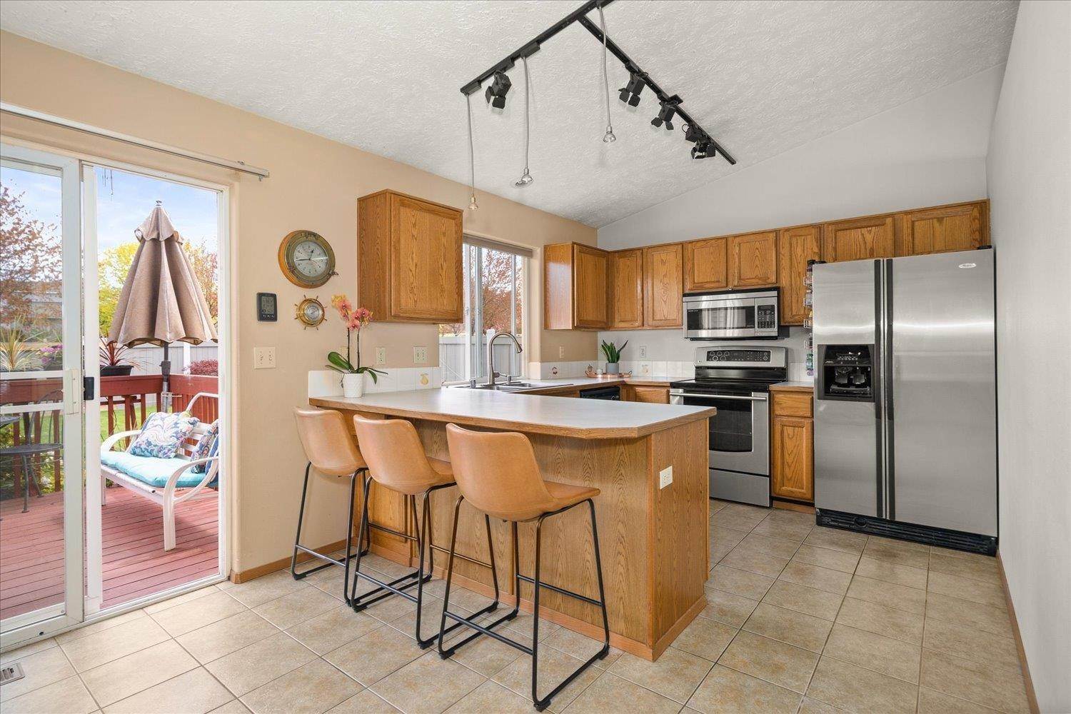 9. Single Family Homes for Sale at 1318 N Mitchell Road Liberty Lake, Washington 99019 United States