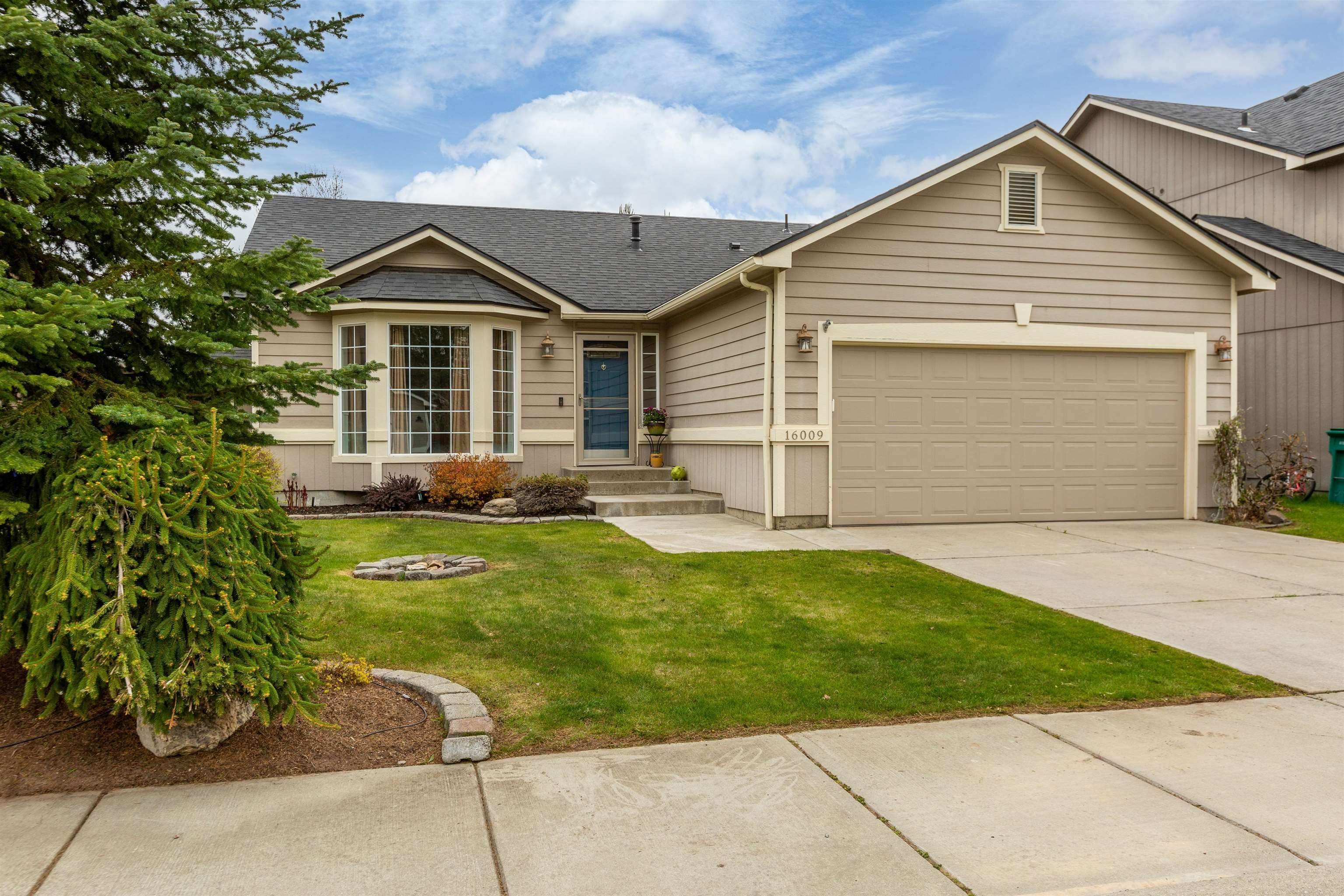 3. Single Family Homes for Sale at 16009 N Franklin Street Spokane, Washington 99208 United States