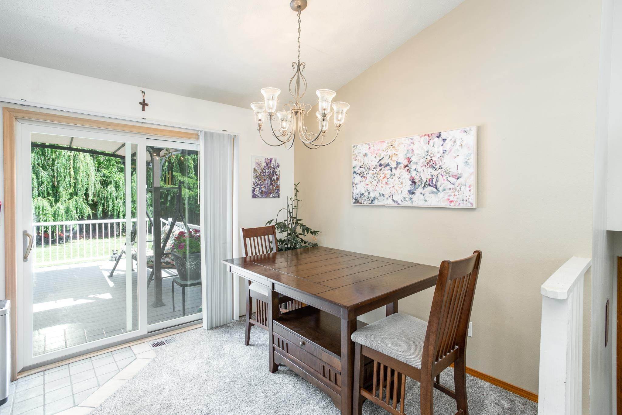 7. Single Family Homes for Sale at 422 W Falcon Road Spokane, Washington 99218 United States