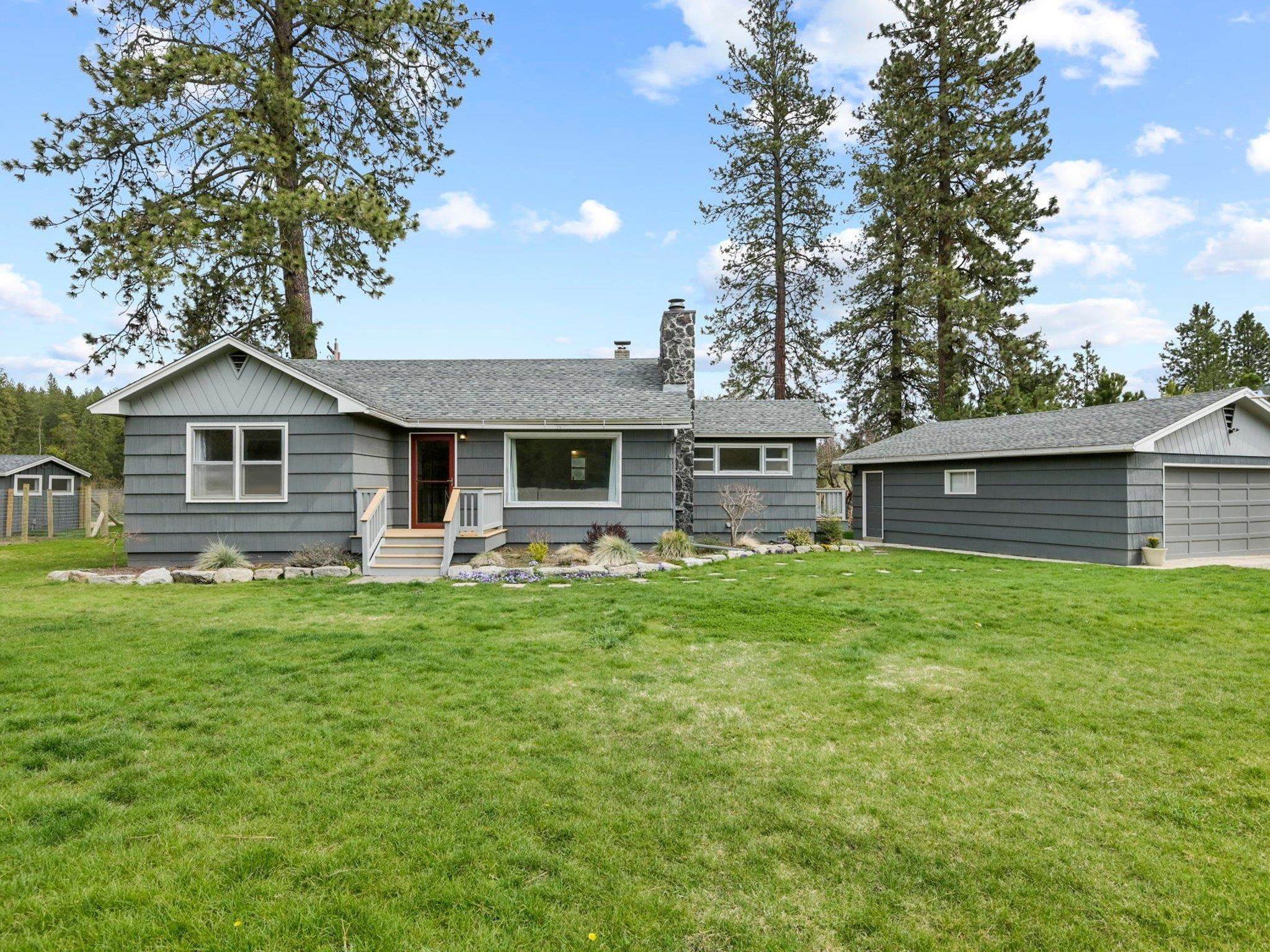 3. Single Family Homes for Sale at 29302 N Monroe Road Deer Park, Washington 99006 United States