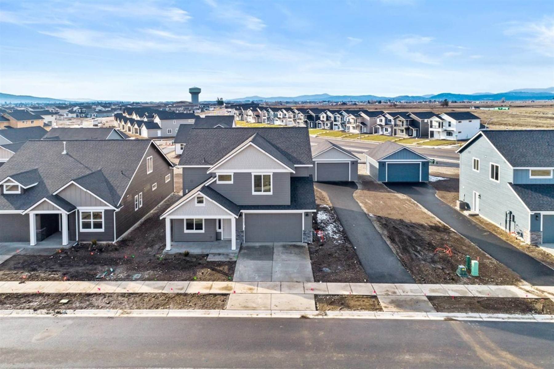 2. Single Family Homes for Sale at Parkllyn Estates 3151 N Cassiopeia St Post Falls, Idaho 83854 United States