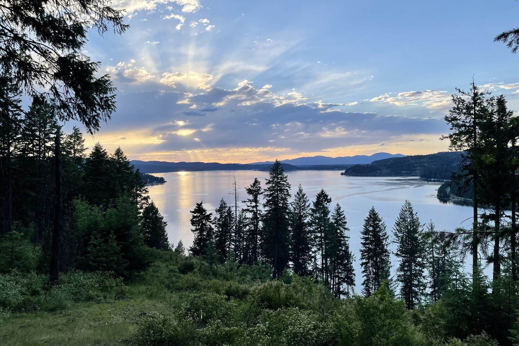 11. Land for Sale at Estate Property on Lake Coeur d'Alene NNA Moscow Bay Rd Harrison, Idaho 83833 United States