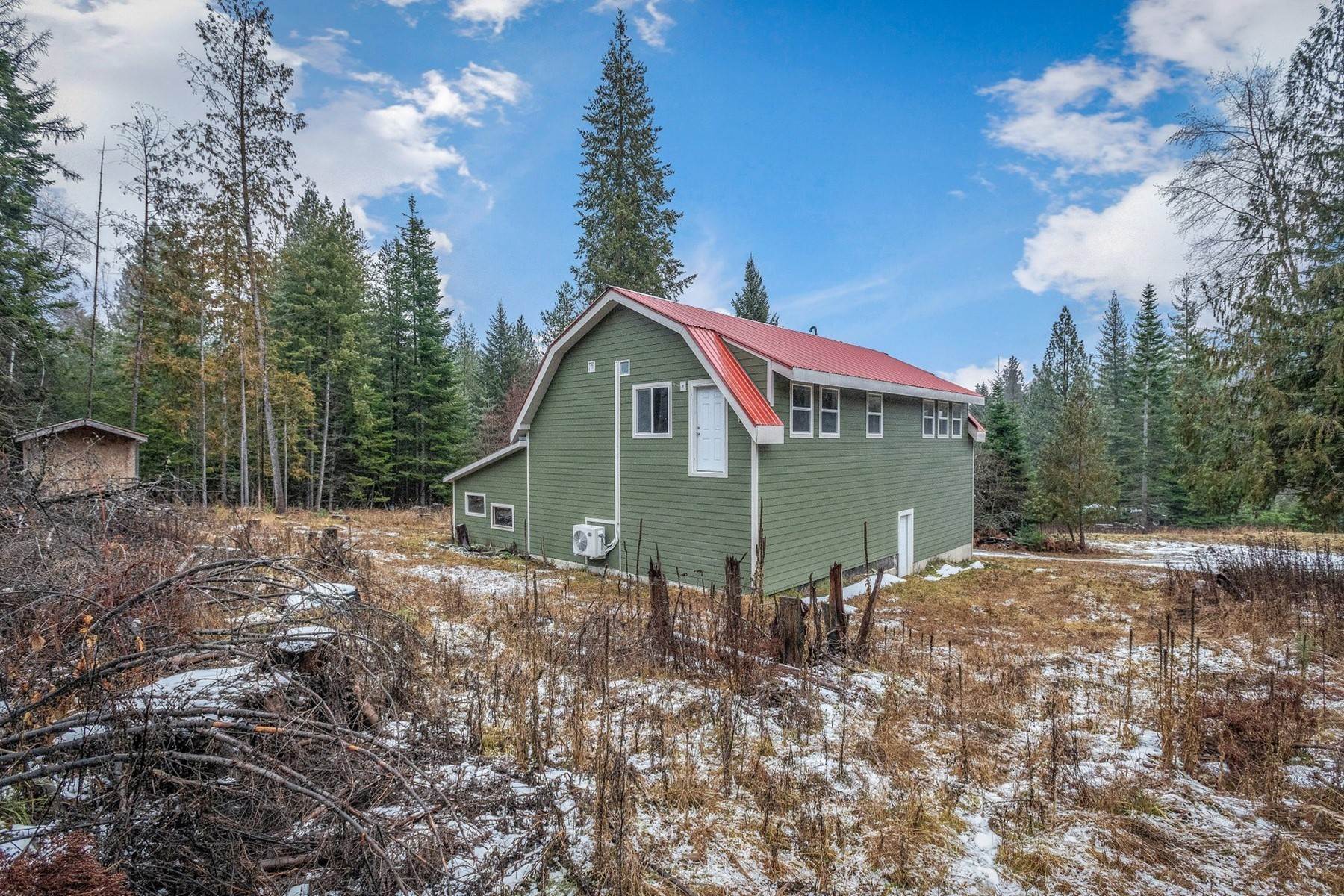41. Single Family Homes for Sale at 214 Springdale Gardens Rd Priest River, Idaho 83856 United States