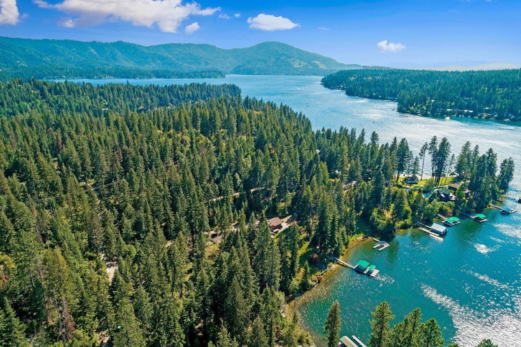 49. Single Family Homes for Sale at Hayden Lake Mountain Retreat 7285 Henry Point Rd Hayden, Idaho 83835 United States