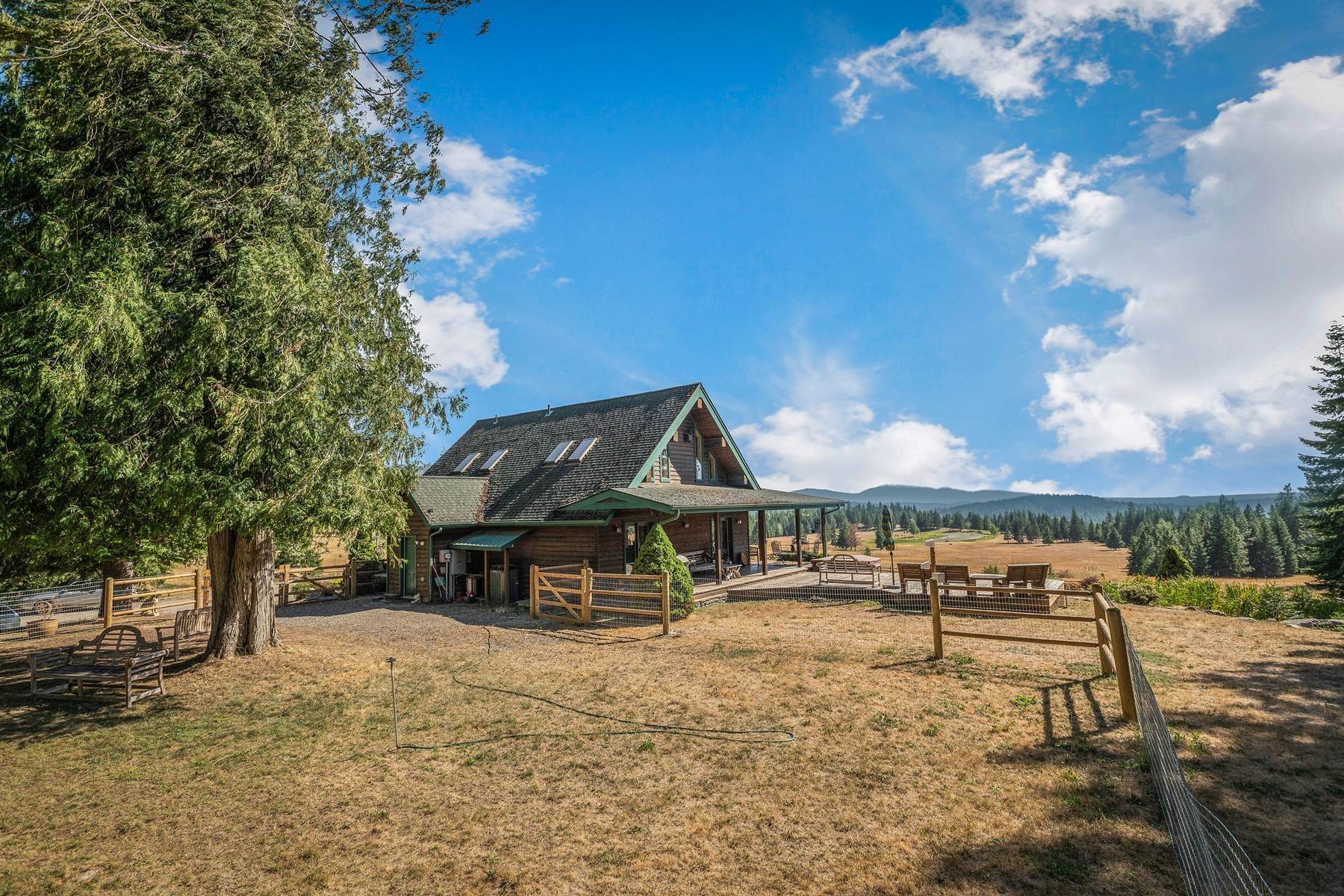 9. Single Family Homes for Sale at Blacktail Ranch 4575 Blacktail Rd Careywood, Idaho 83809 United States