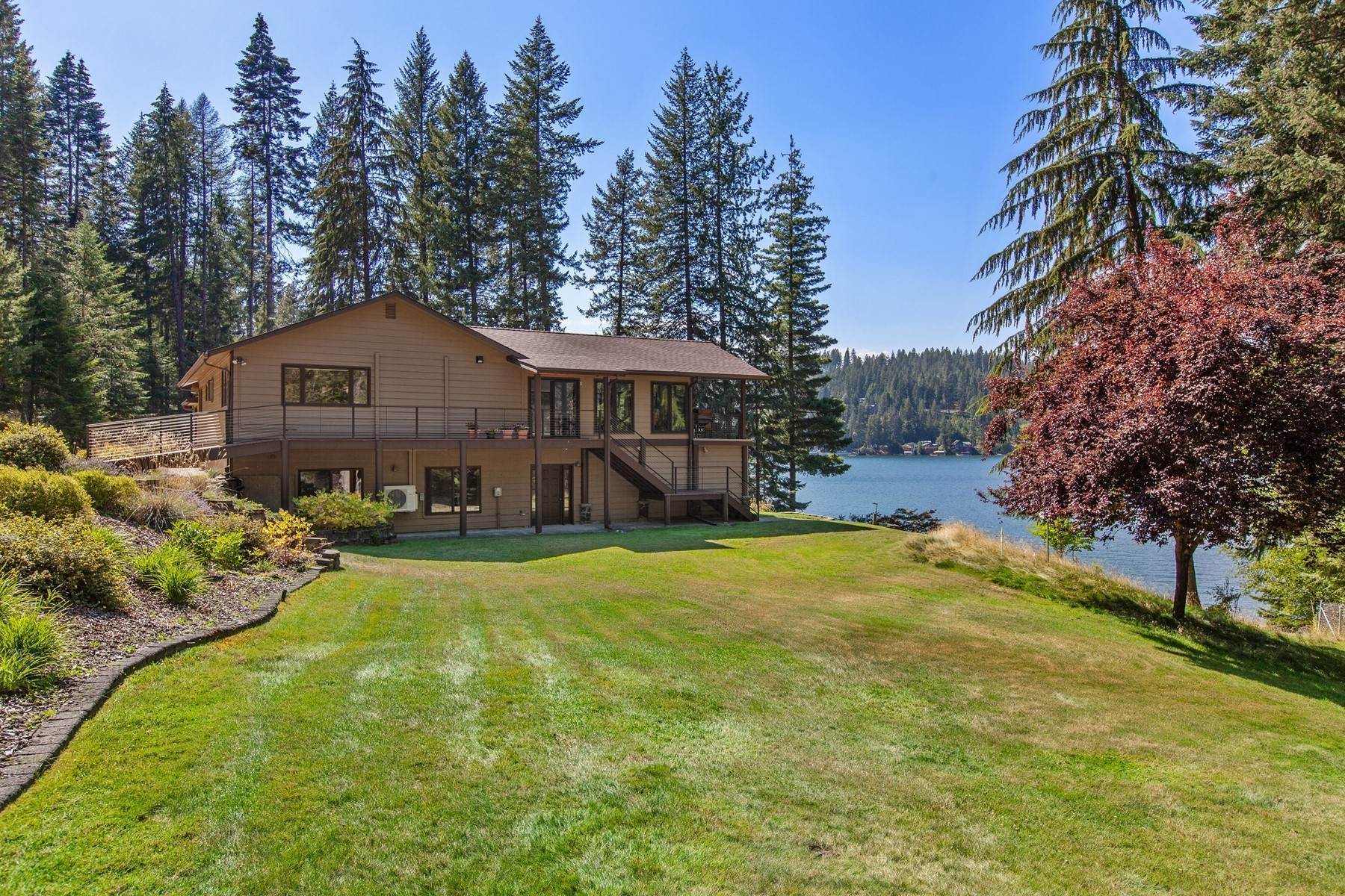 35. Single Family Homes for Sale at Hayden Lake Mountain Retreat 7285 Henry Point Rd Hayden, Idaho 83835 United States