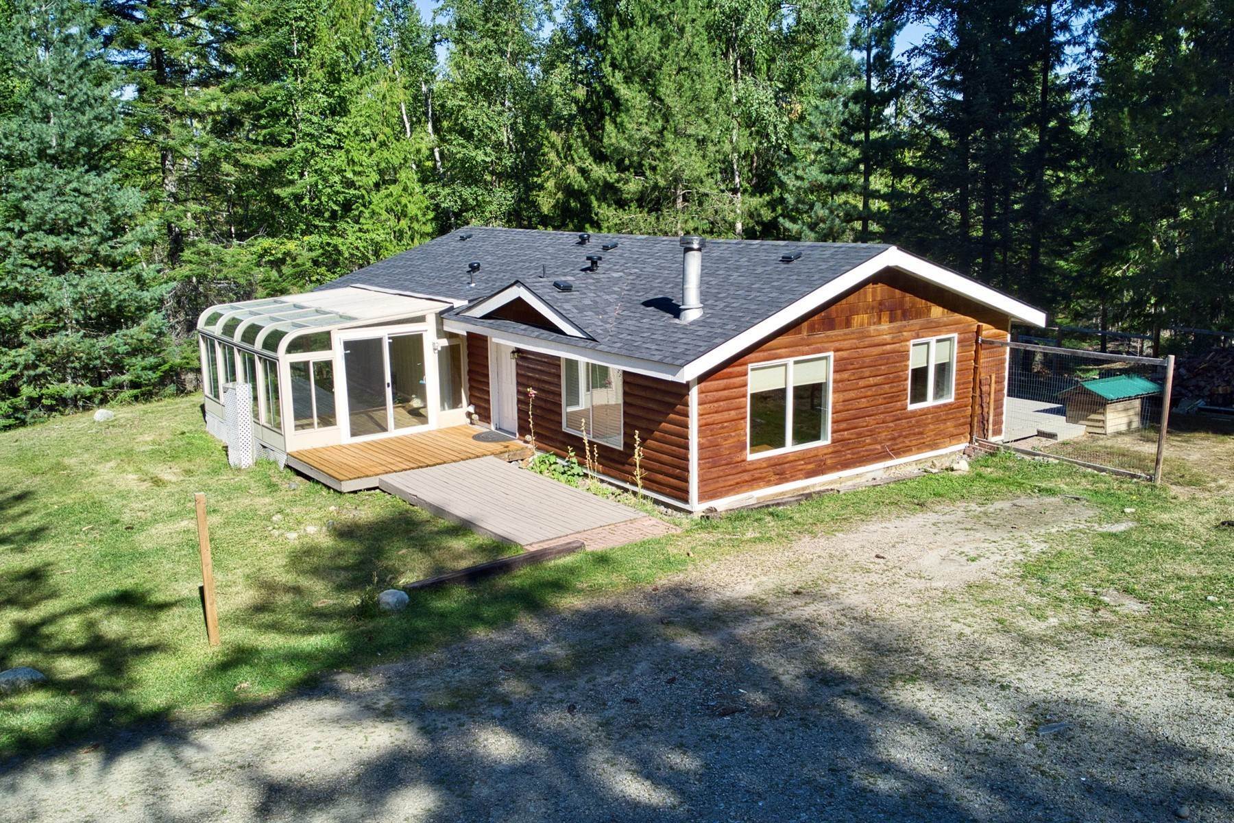 2. Single Family Homes for Sale at 2831 Flume Creek Road, Sandpoint, ID. 2831 Flume Creek Rd Sandpoint, Idaho 83864 United States