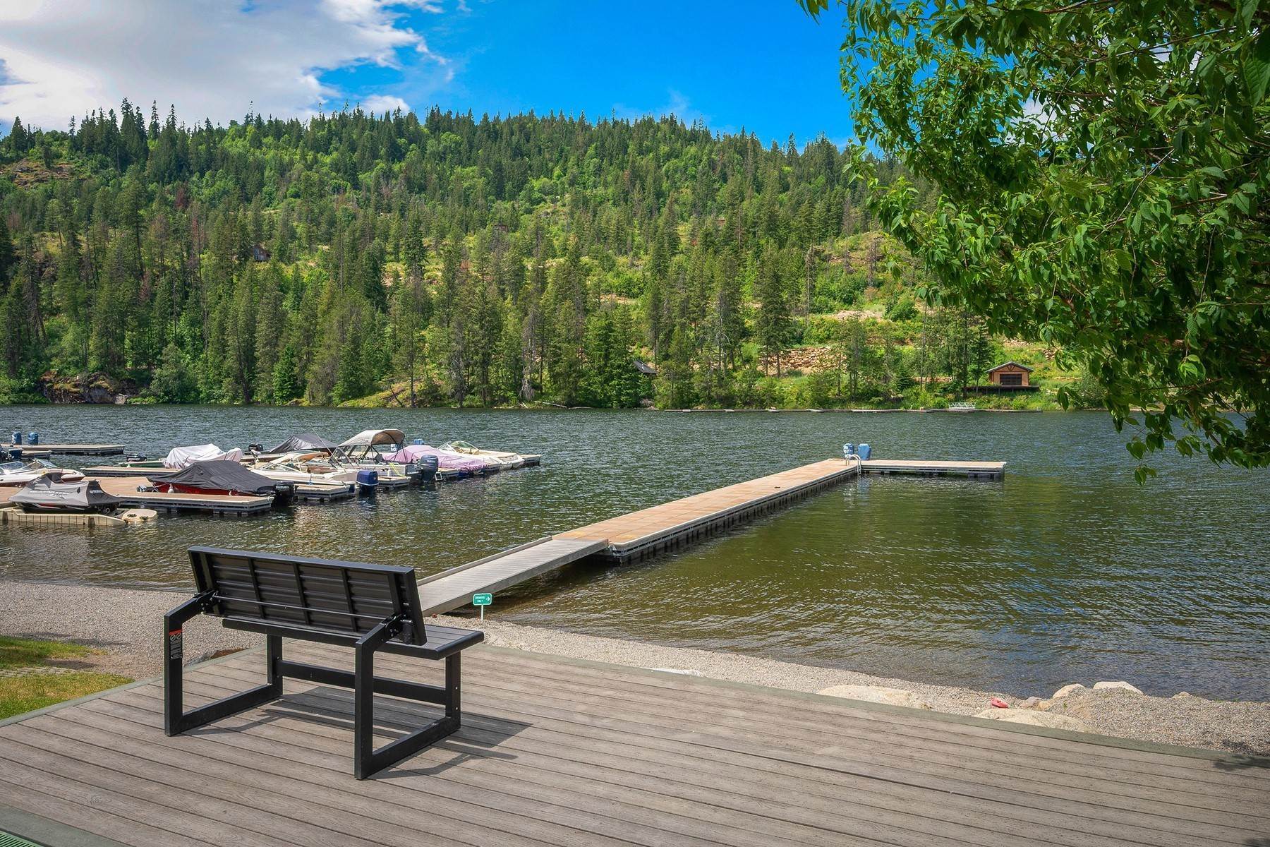 6. Single Family Homes for Sale at Twin Lakes Lifestyle 21017 N Fir Lane Rathdrum, Idaho 83858 United States