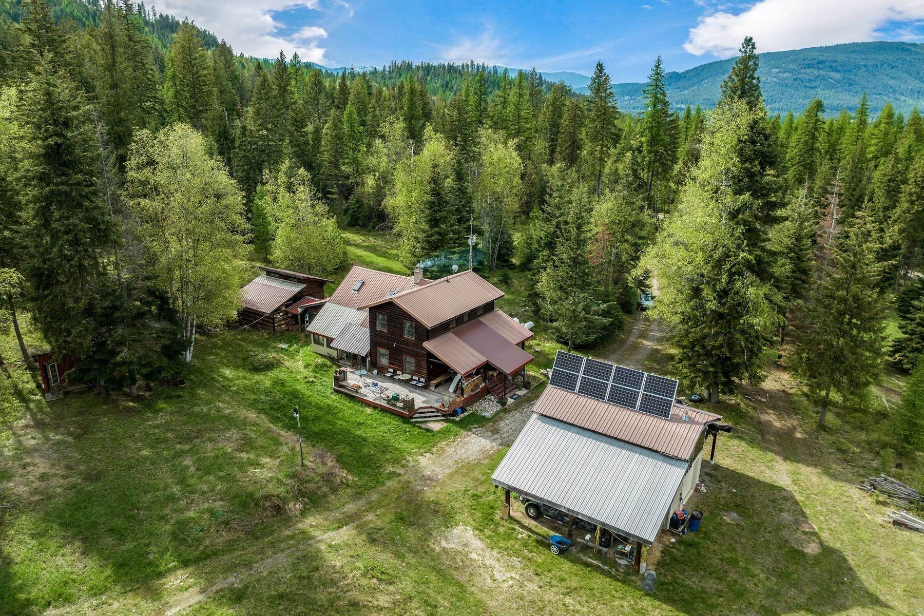 34. Single Family Homes for Sale at Country 854 Two Tall Bonners Ferry, Idaho 83805 United States