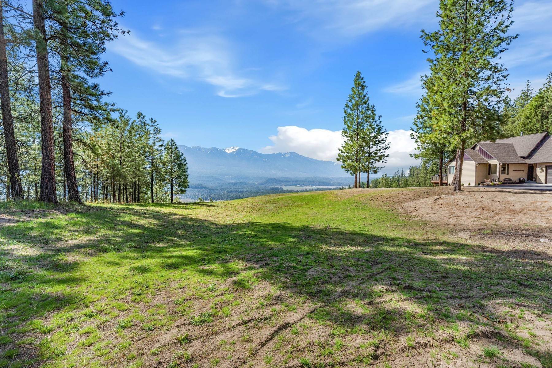 17. Land for Sale at Extraordinary View Property 68 Panorama Moyie Springs, Idaho 83845 United States